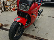 Grajewo ogłoszenia: Sprzedam motor Honda VFR 750 F. 
Motor w dobrym stanie... - zdjęcie