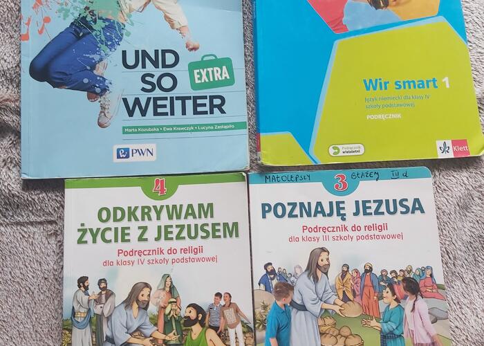 Grajewo ogłoszenia: Sprzedam książki widoczne na zdjęciu każda po 10 zł.