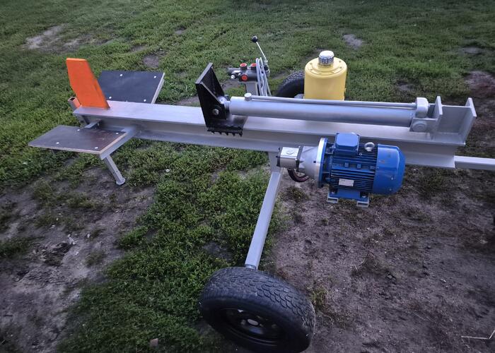 Grajewo ogłoszenia: Sprzedam łuparke hydrauliczną